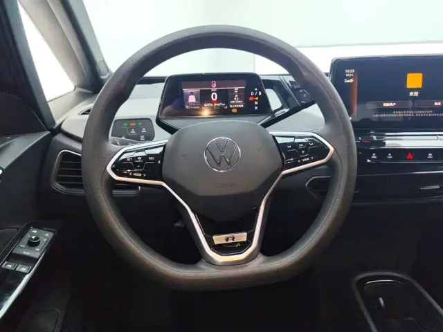 Volkswagen ID.3 — Фото автомобиля 15