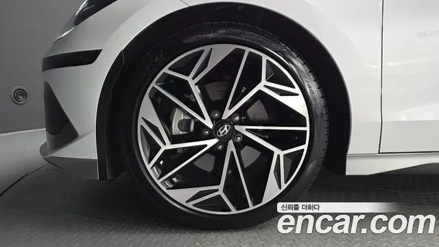 Hyundai Ioniq 6 — Фото автомобиля 5