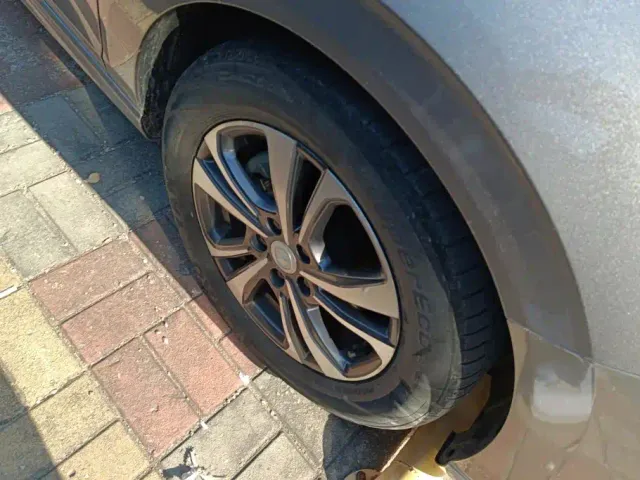 Changan Eado — Фото автомобиля 6