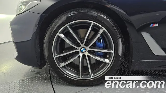 BMW 5-Series — Фото автомобиля 5