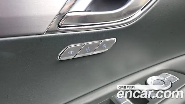 Genesis GV80 2.5T Бензин AWD — Фото автомобиля 18