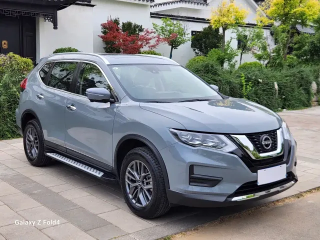 Nissan X-Trail — Фото автомобиля 2