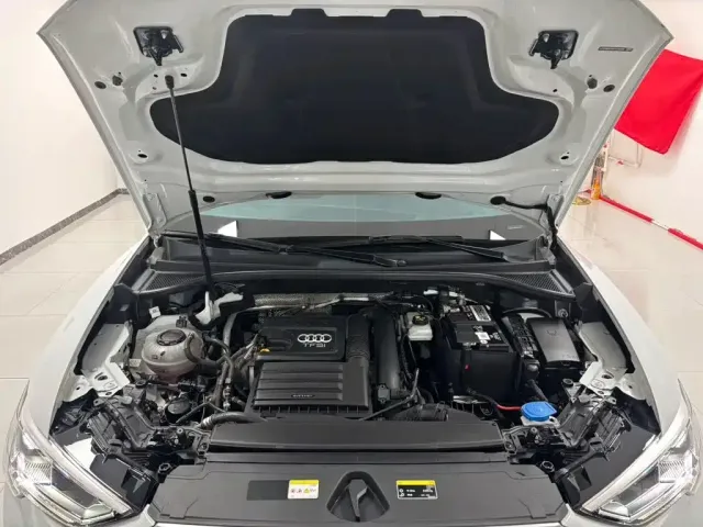 Audi Audi Q3 2023 35 TFSI Fashion Dynamic (1.4T) — Фото автомобиля 11