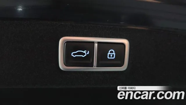 Hyundai Grandeur Grandeur (GN7) 2.5 Бензин 2WD — Фото автомобиля 13