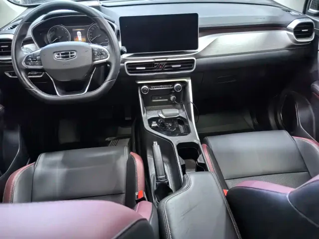 Geely Binyue — Фото автомобиля 7