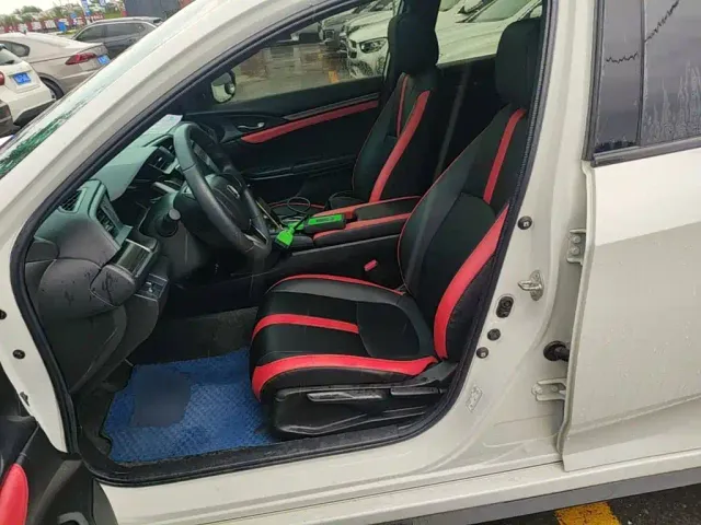 Honda Civic — Фото автомобиля 14