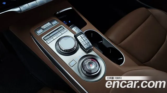Genesis GV70 2.5T Бензин AWD — Фото автомобиля 9