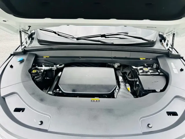 Li Auto L7 — Фото автомобиля 22