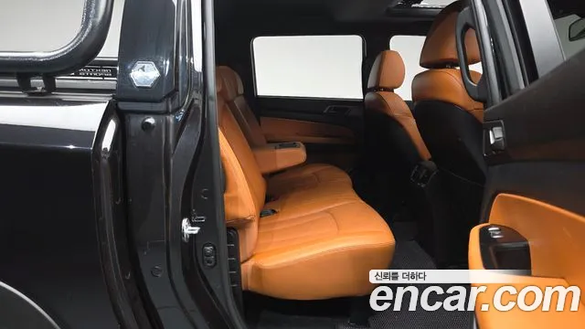 KG_Mobility_Ssangyong Rexton Новый Rexton Sport Khan Дизель 2.2 4WD — Фото автомобиля 11