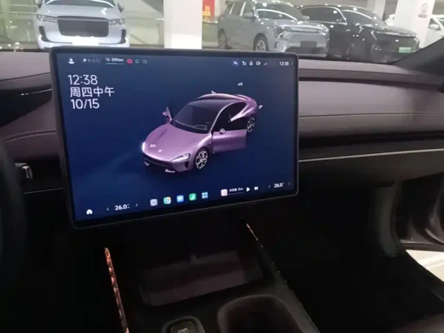 Xiaomi SU7 — Фото автомобиля 7