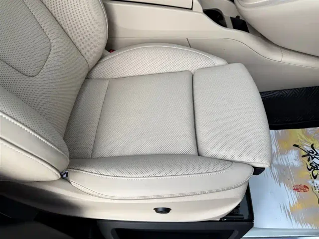 Mercedes-Benz V-Class — Фото автомобиля 29