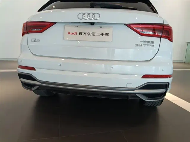 Audi Q3 — Фото автомобиля 14