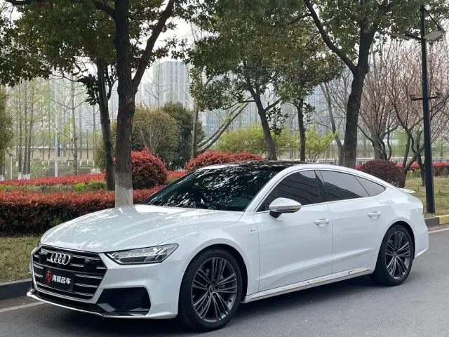 Фотография автомобиля — Audi A7