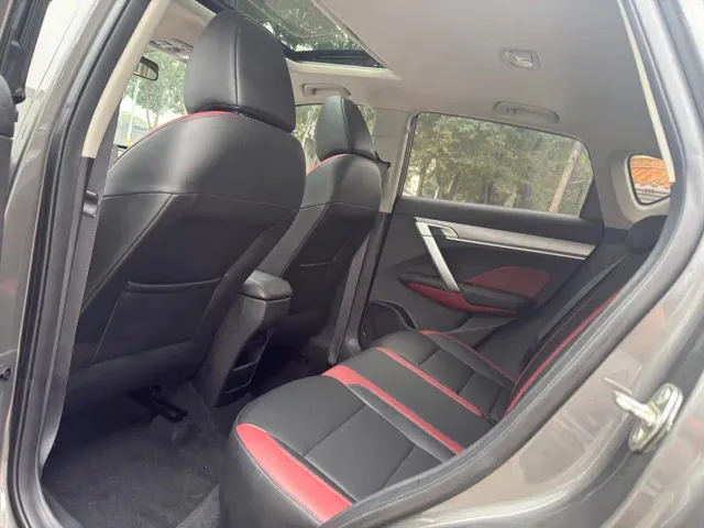 Geely Binyue — Фото автомобиля 16