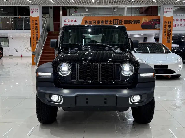 Jeep Wrangler — Фото автомобиля 2