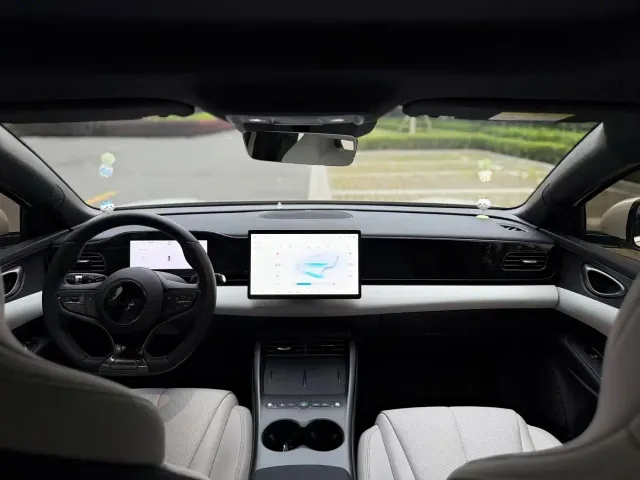 BYD Seal 06 — Фото автомобиля 9