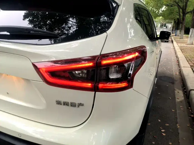 Nissan Qashqai — Фото автомобиля 7
