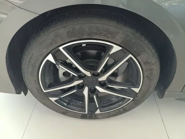Geely Binrui — Фото автомобиля 22