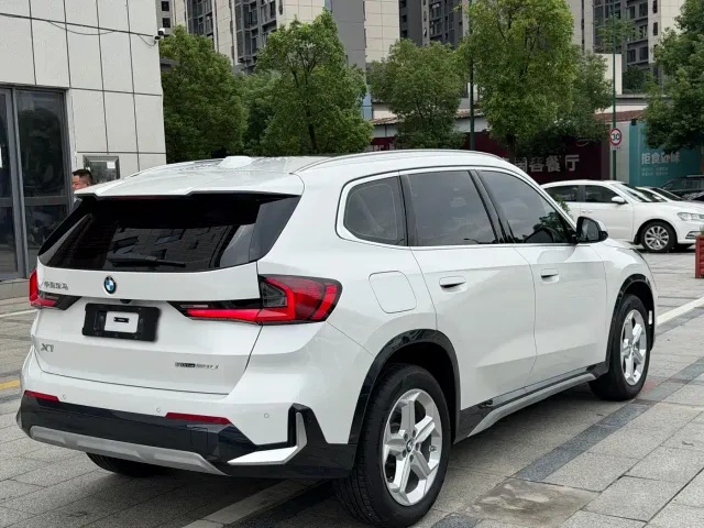 BMW X1 — Фото автомобиля 13