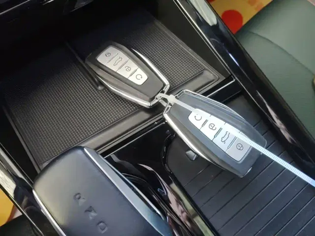 Geely Boyue — Фото автомобиля 8