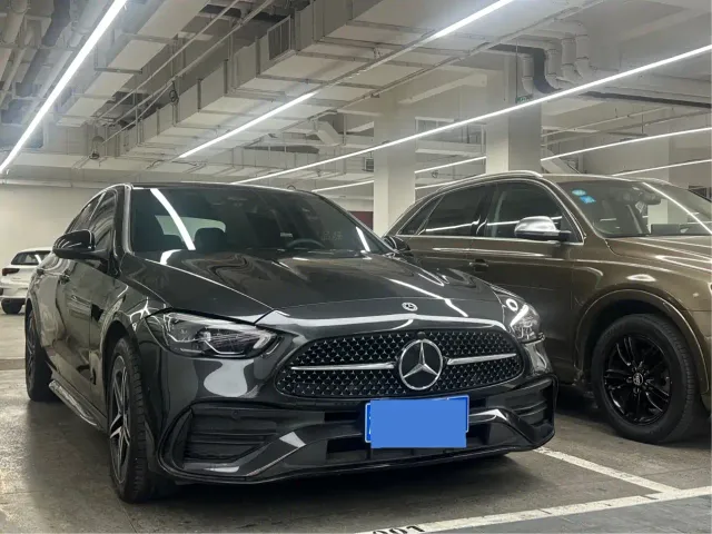 Mercedes-Benz C-Class — Фото автомобиля 3
