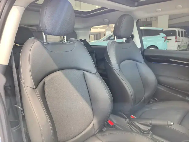 MINI Hatch — Фото автомобиля 15