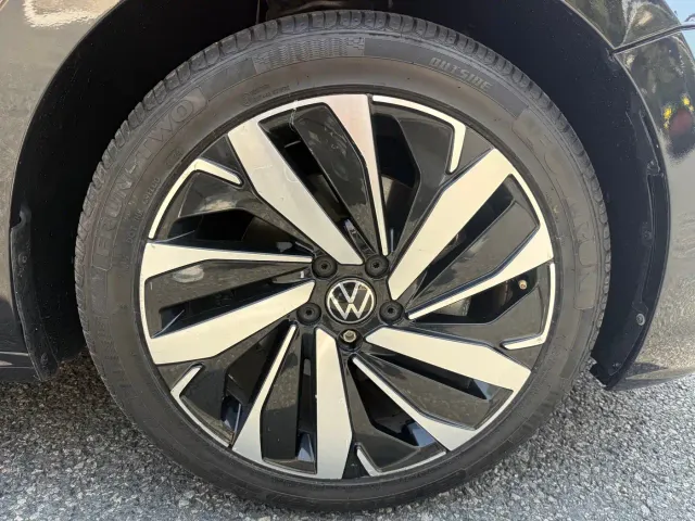 Volkswagen Passat — Фото автомобиля 17
