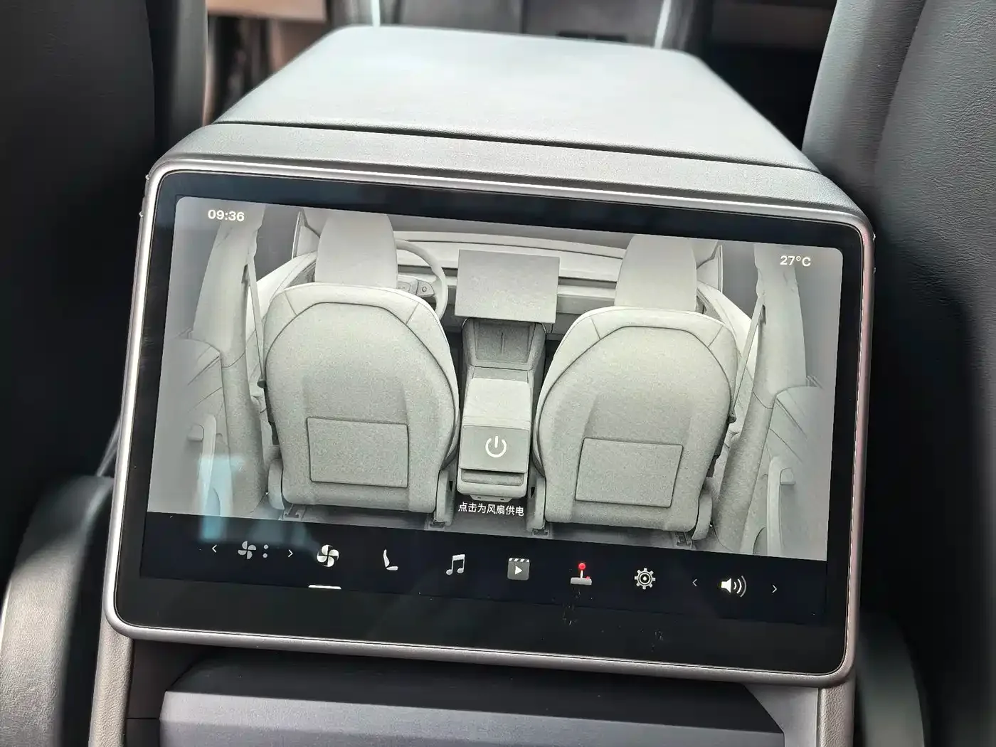 Tesla Model Y 2025 Rear-Wheel Drive — Фото автомобиля 16