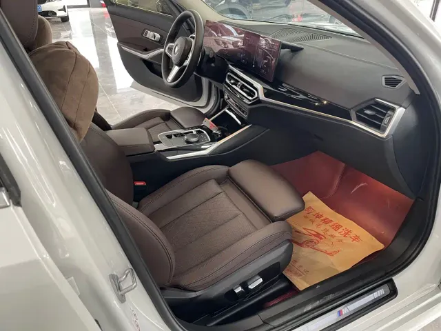 BMW 3 Series — Фото автомобиля 7