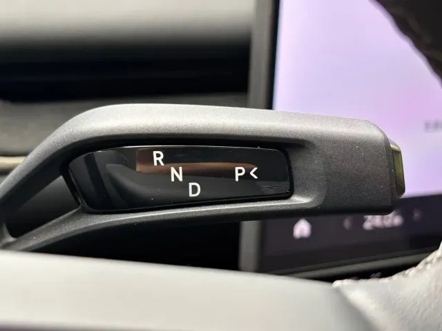 Xiaomi SU7 — Фото автомобиля 14