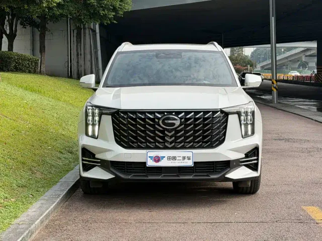GAC Trumpchi GS8 — Фото автомобиля 2