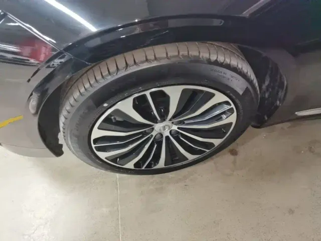 Volvo S90 — Фото автомобиля 22