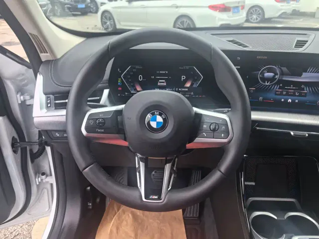BMW X1 — Фото автомобиля 13