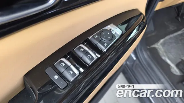 Kia Carnival Generation 4 — Фото автомобиля 29