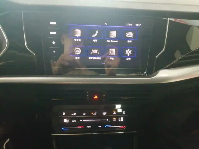 Volkswagen Passat — Фото автомобиля 12