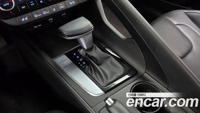 Hyundai AVANTE Avante (CN7) — Фото автомобиля 9