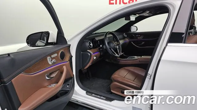 Mercedes-Benz E-Class W213 — Фото автомобиля 10