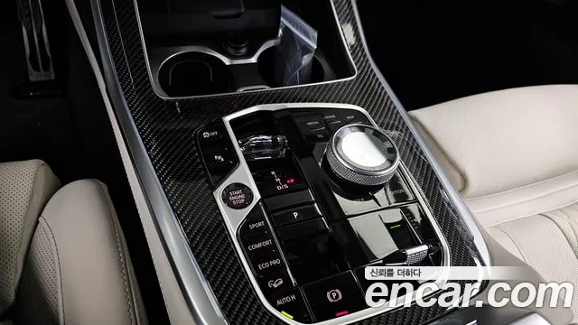 BMW X7 — Фото автомобиля 9