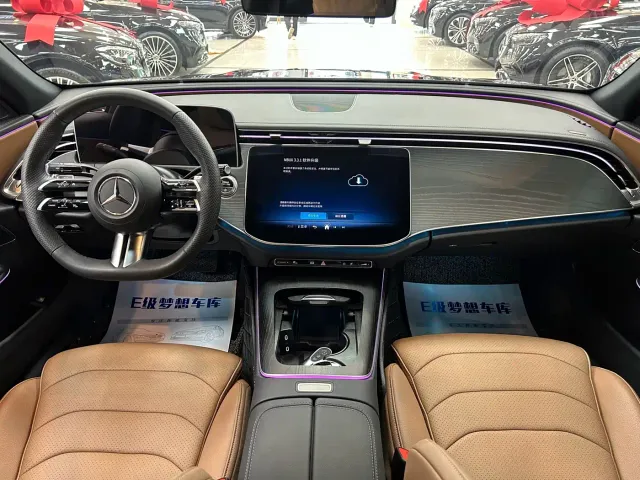 Mercedes-Benz E-Class — Фото автомобиля 8