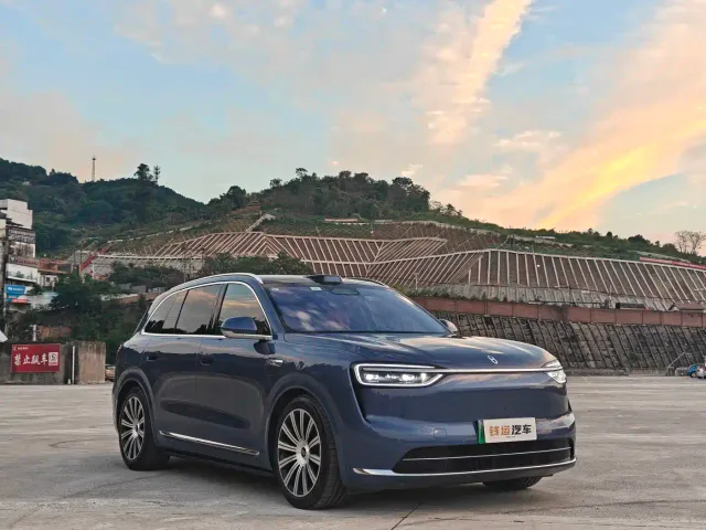 Aito M7 — Фото автомобиля 3