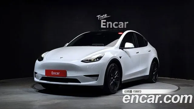 Фотография автомобиля — Tesla Model Y