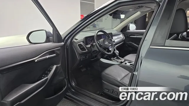 Kia Seltos Бензин 1.6 турбо 2WD — Фото автомобиля 10