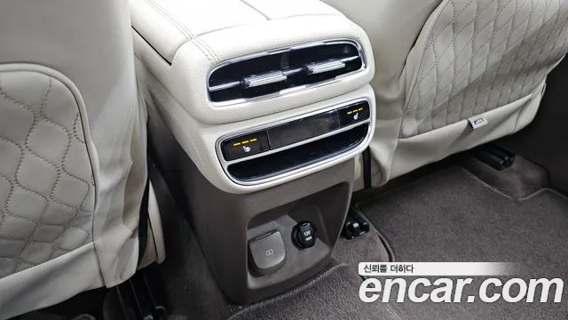 Genesis GV80 — Фото автомобиля 28