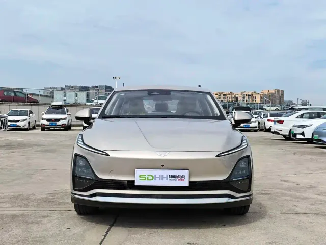 Wuling Starlight — Фото автомобиля 2