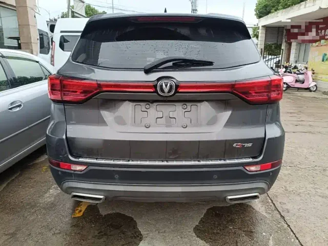 Changan CS75 — Фото автомобиля 5