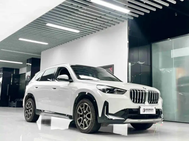 BMW X1 — Фото автомобиля 3