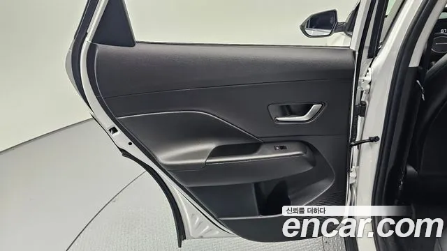Hyundai Kona Kona (SX2) Бензин 1.6 турбо 2WD — Фото автомобиля 25