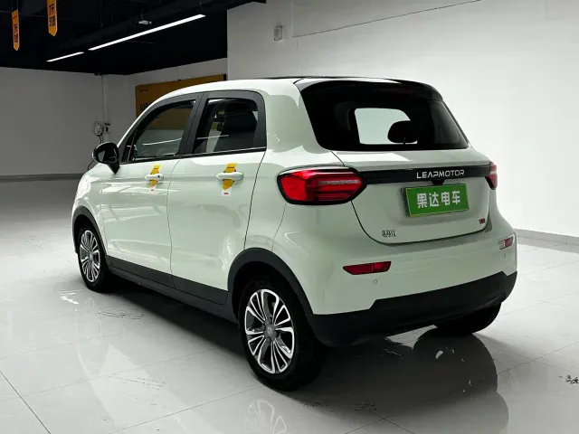 Leapmotor T03 — Фото автомобиля 8