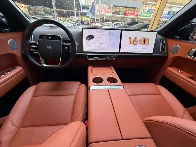 Li Auto L9 — Фото автомобиля 29