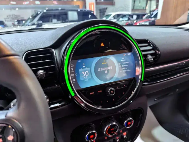 MINI Clubman — Фото автомобиля 10